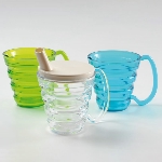 Couvercle pour tasse Ergo installé sur la gamme de tasses colorées - réf. 813093
