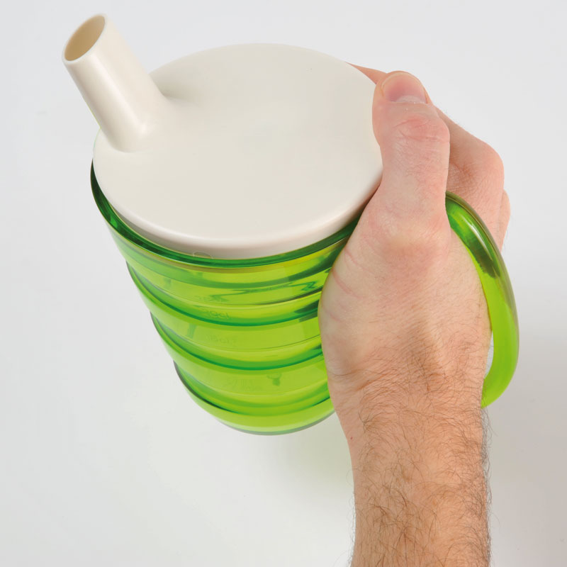 Utilisation du couvercle pour tasse Ergo avec paille intégrée - réf. 813093