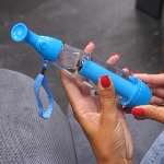 Brumisateur d'eau rechargeable rempli d'eau