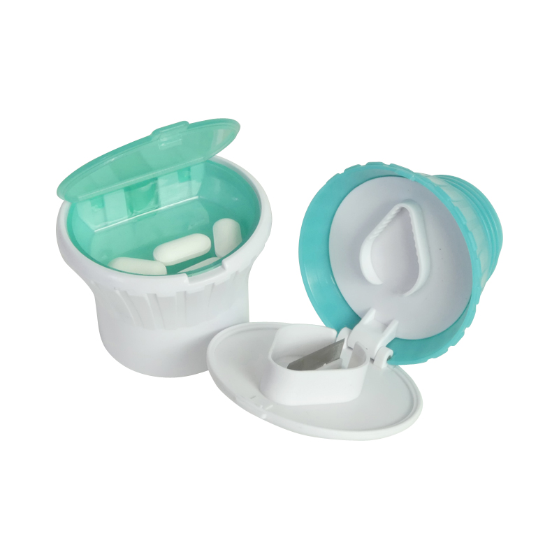 Cet accessoire coupe en 2 et écrase vos comprimés