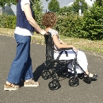 Fauteuil de transfert Travelite ambiance avec 2 personnes