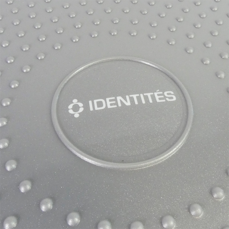 Logo Identités au centre de l'assiette d'équilibre gonflable Reflexo - réf. 834010