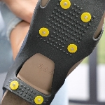 Paire de semelles spécial verglas, detail