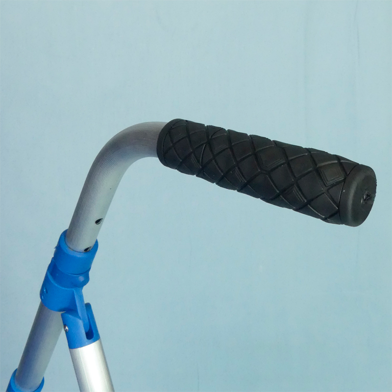 Poignée anatomique antidérapante du rollator 2 roues pivotantes Ara-D bleu - réf. 826223BLEU