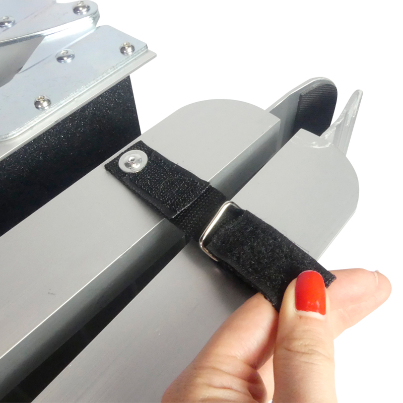 Fixation par sangle velcro de la rampe Ergo Easy pliable - réf. 825049