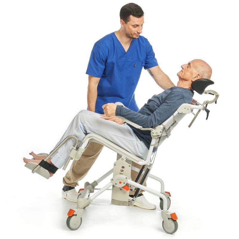 Swift mobile reclinable chair
