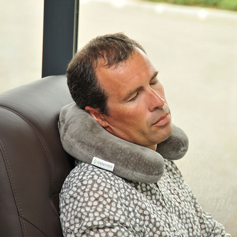 Coussin de nuque Vegelya utilisé en voyage pour soutenir la nuque - réf. 855102
