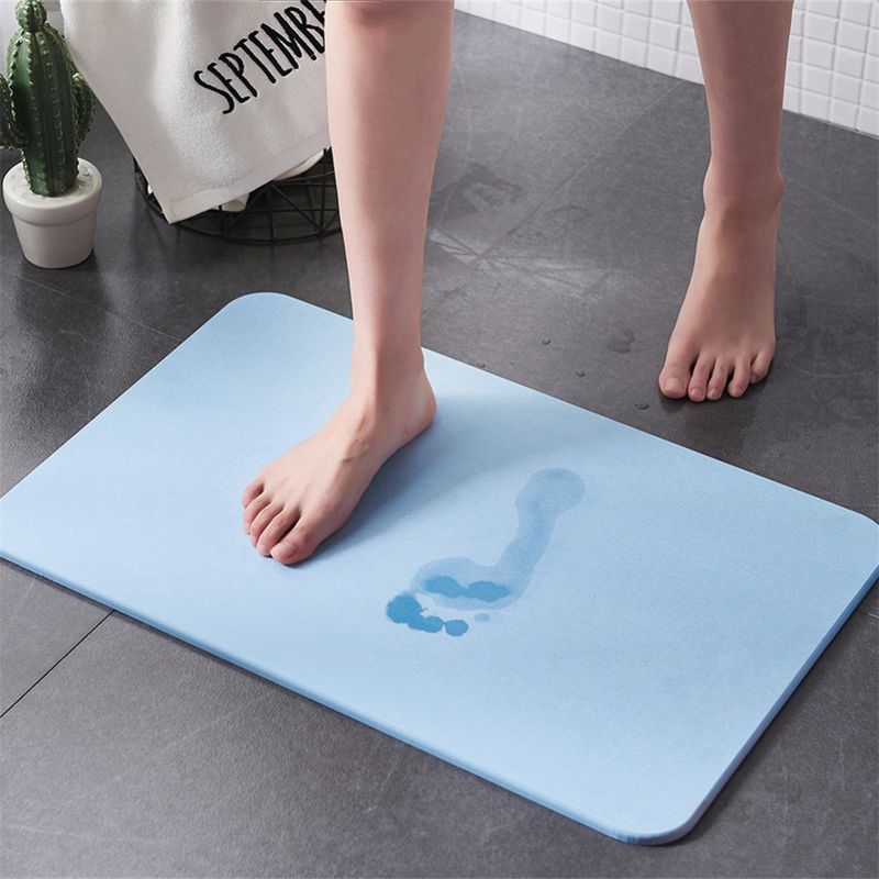 Utilisation de la sortie de bain en diatomite bleu clair, absorption de l'humidité - réf. 817272