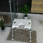 Tabouret de douche Capri Anatomique avec poignees pratiques