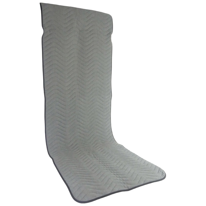 Protection imperméable pour fauteuil déployée montrant la forme assise dossier et repose-jambes