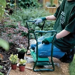 Tabouret et protège-genoux de jardin utilisé dans un jardin