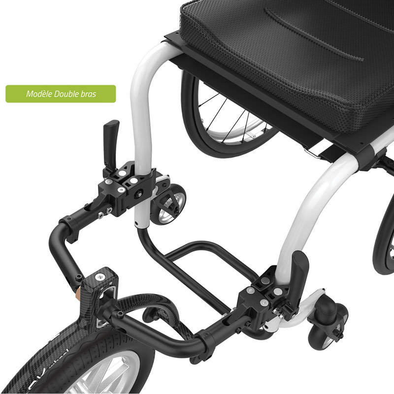 Fixation cinquième roue Track Wheel modèle double bras sur fauteuil roulant