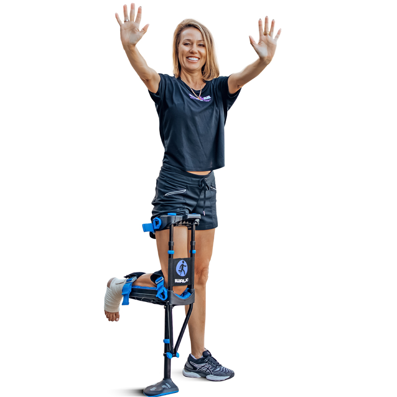 Béquille mains libres I-Walk, utilisatrice bras levés en position debout - réf. 816008