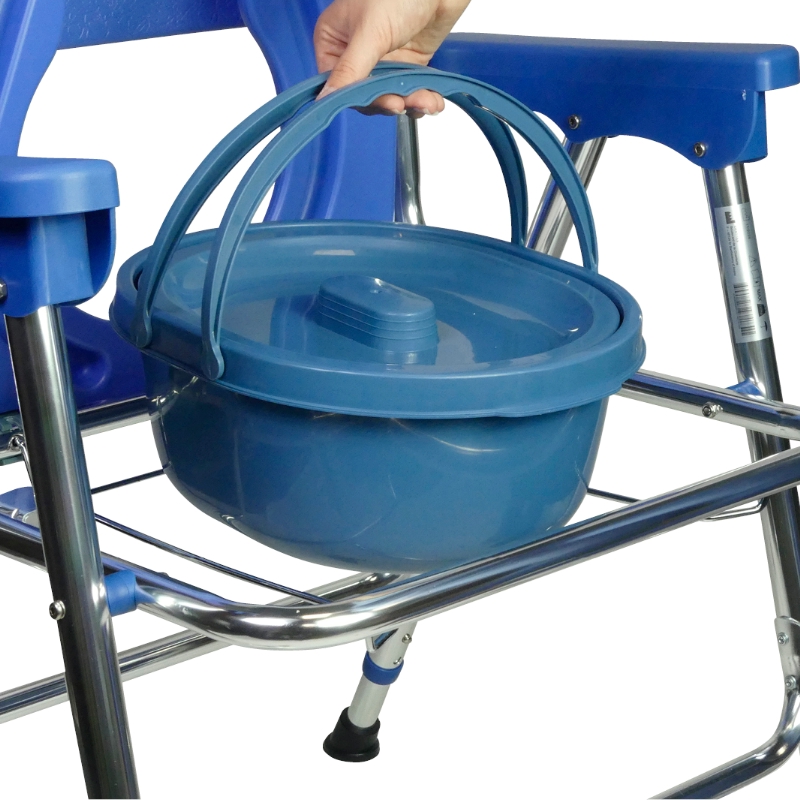 La chaise pliante Islande pour les WC dispose d'un pot amovible pour une utilisation autonome