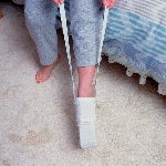 utilisation de l'enfile-bas ou chaussette plastifié