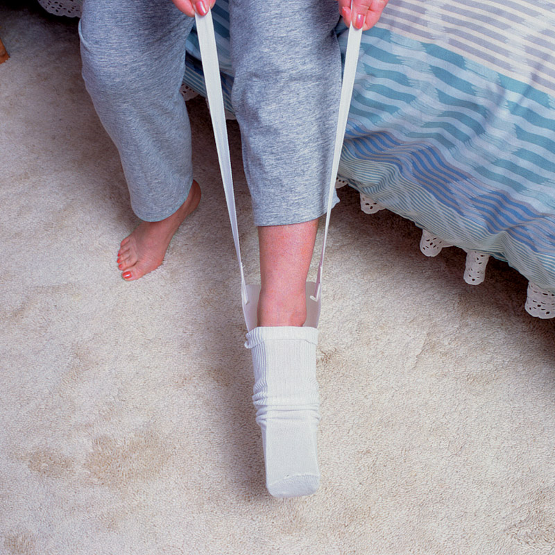 utilisation de l'enfile-bas ou chaussette plastifié
