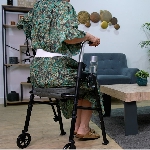 Le rollator d'intérieur MODULO permet d'être assis confortablement