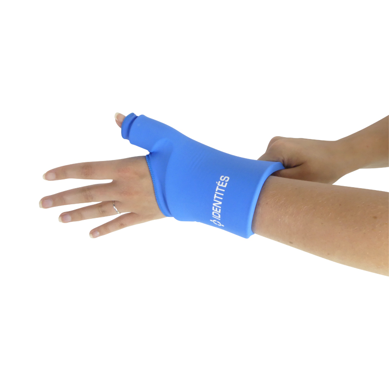 Compresse GelPro main-poignet s'enfile facilement