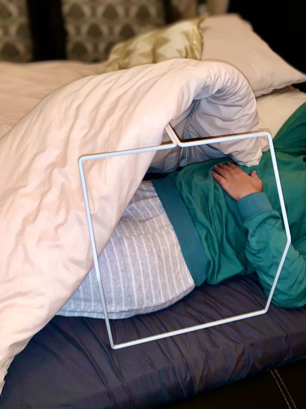 Arceau de lit pour pieds, permet de lever les draps en hauteur