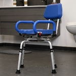 Notre siège de douche médical SOFT pivote à 360°