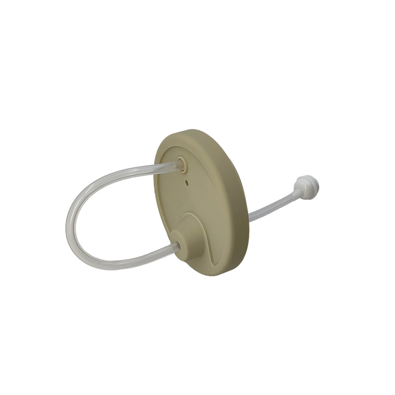 Silicone cup with flow control