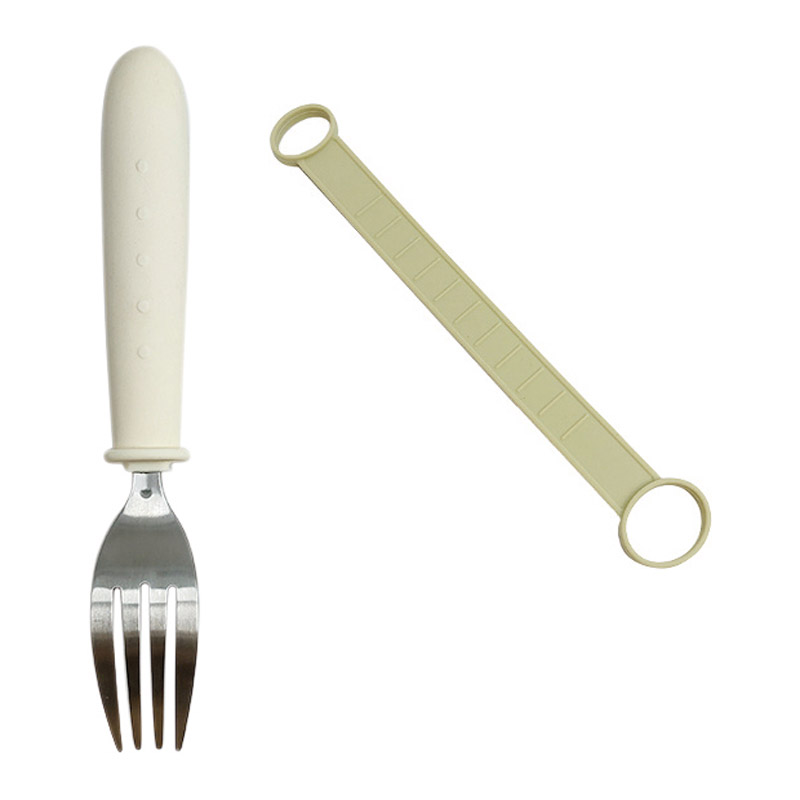 Fourchette adaptée idéale pour une personne âgée