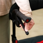 Rollator Neo Fold 4 roues avec freins parking actionnables