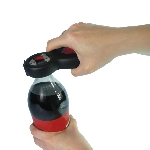 Ouverture d'une bouteille avec l'Ultra Grip