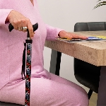 Canne de marche design à fleurs avec poignée ergonomique
