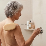 Folding long-handled sponge