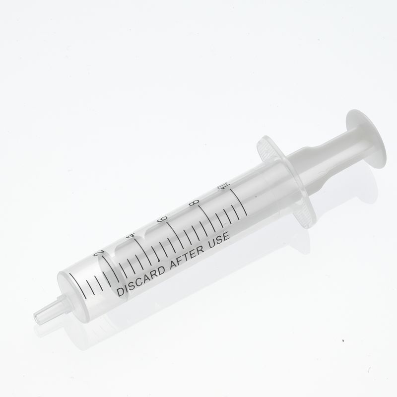 2-piece syringe with eccentric luer